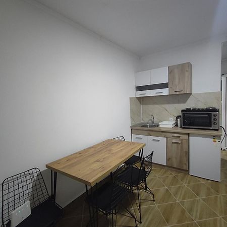 Hidden Villa Apartments Котор Экстерьер фото