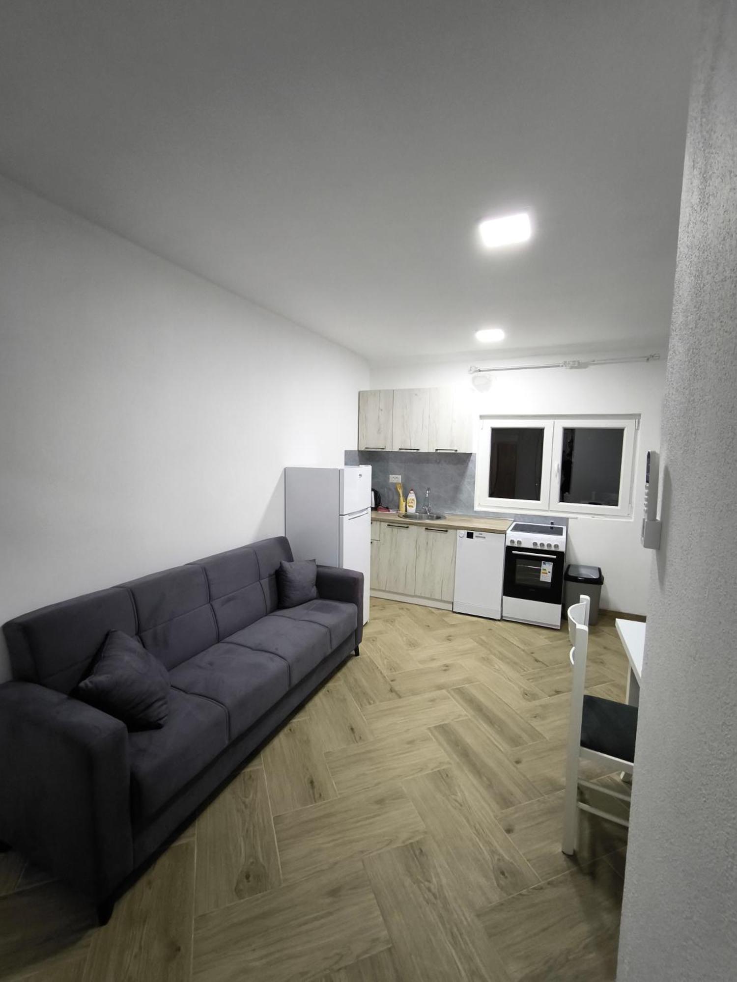 Hidden Villa Apartments Котор Экстерьер фото